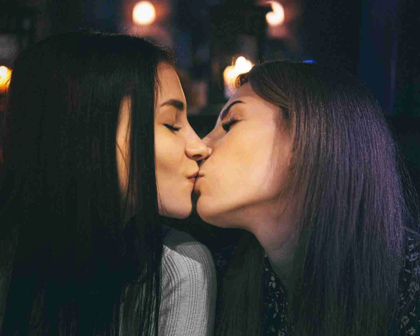 lesbian bars and nightlife in london